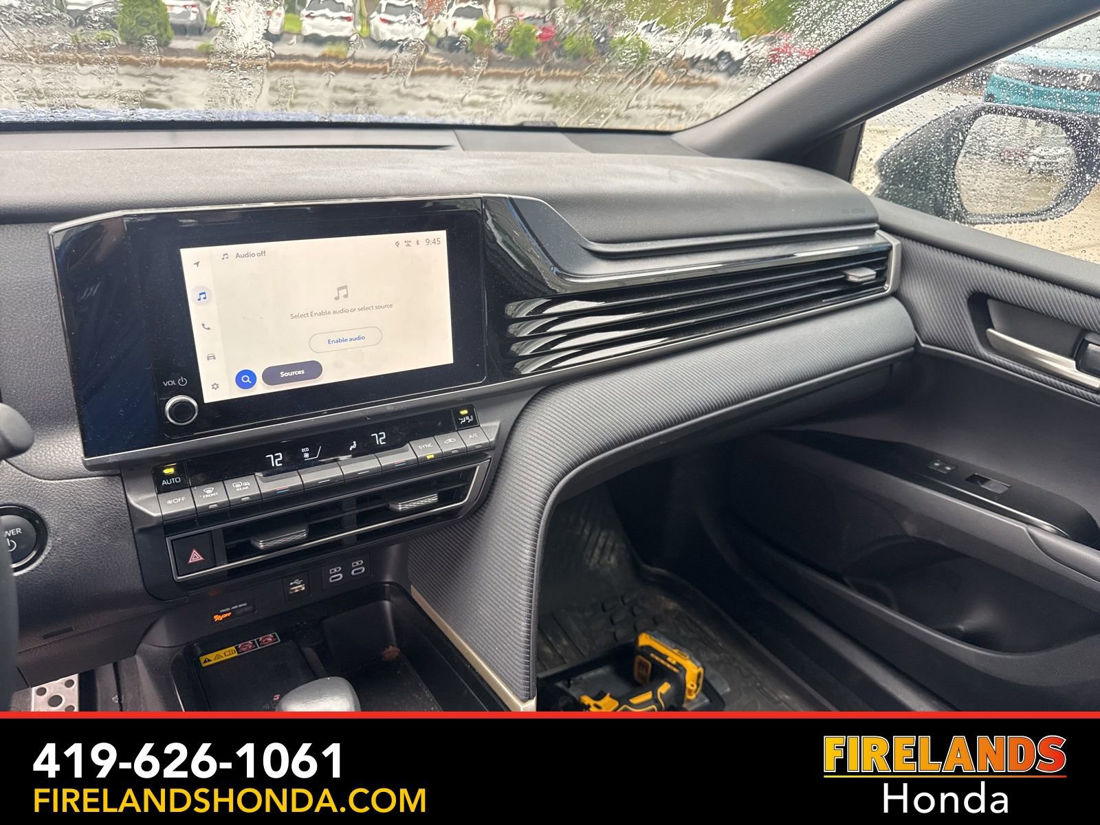 Used 2025 Toyota Camry SE FWD image 21