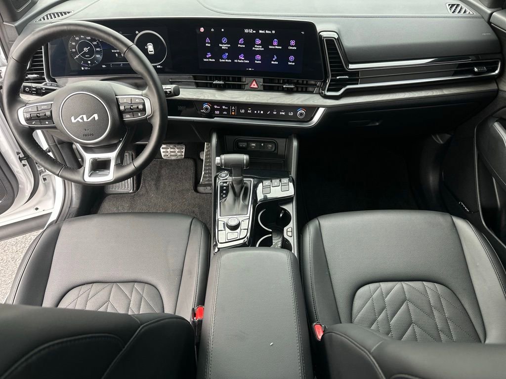 Used 2025 Kia Sportage X-Pro image 3