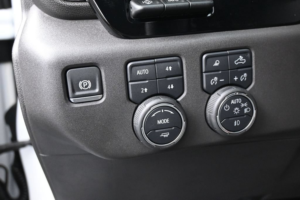 Used 2024 Chevrolet Silverado 1500 ZR2 w/ Technology Package AWD/4WD image 18