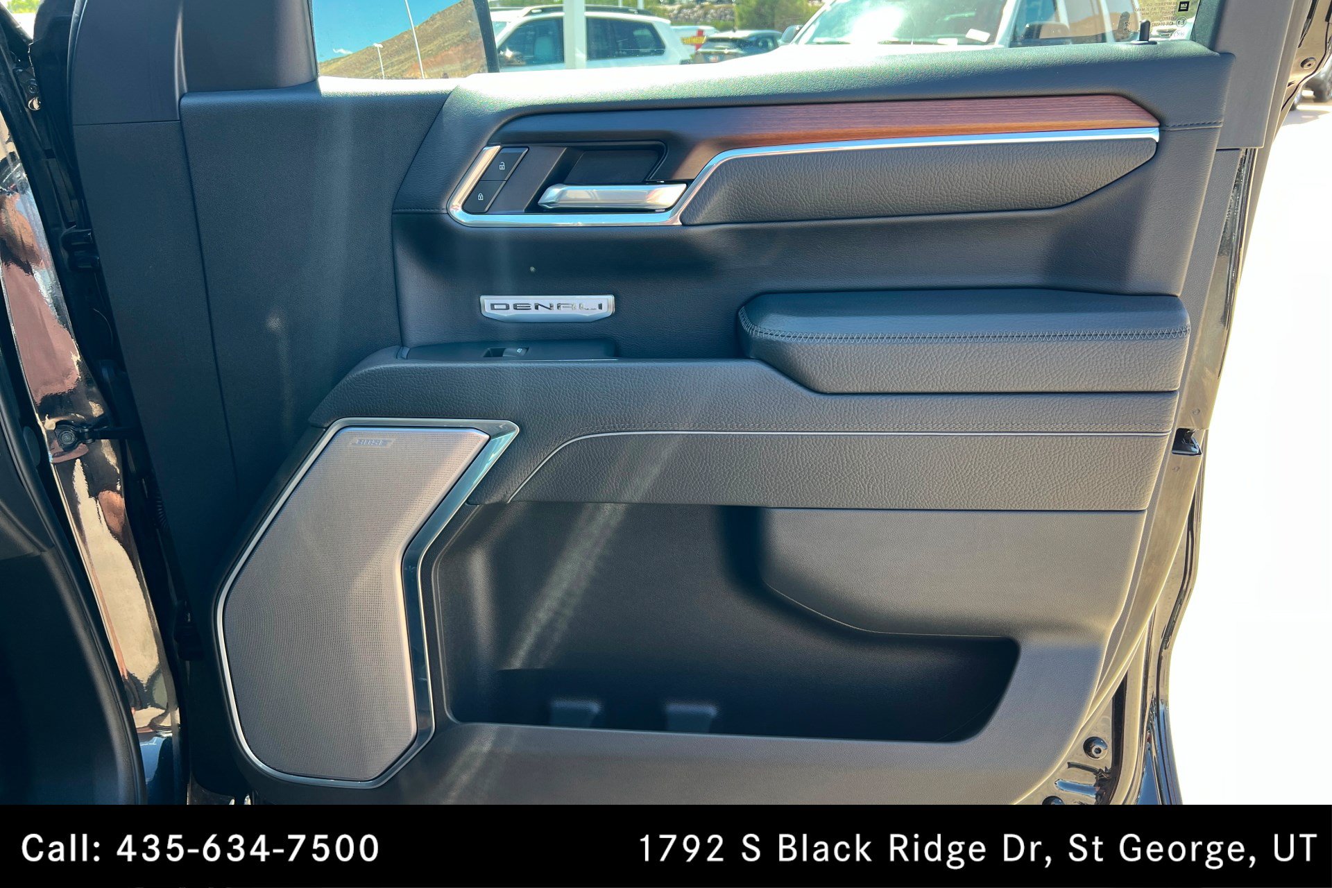 Used 2025 GMC Sierra 1500 Denali w/ Denali Reserve Package AWD/4WD image 22