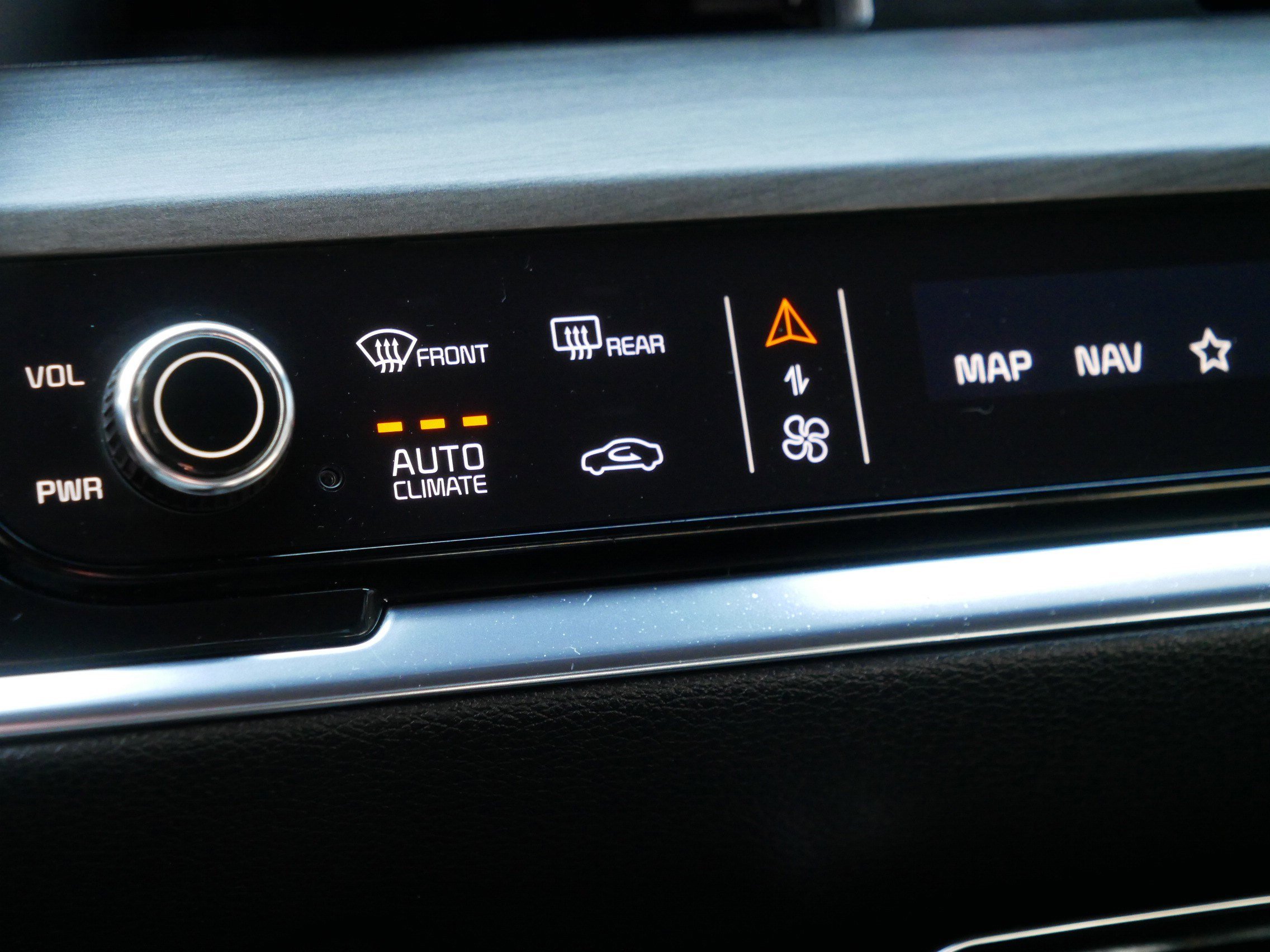 Certified 2025 Kia Sportage X-Line AWD/4WD image 23