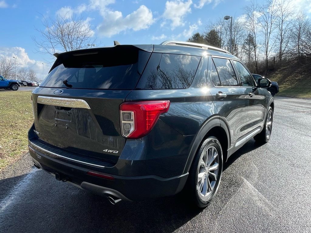 Used 2022 Ford Explorer Limited w/ Equipment Group 301A image 3