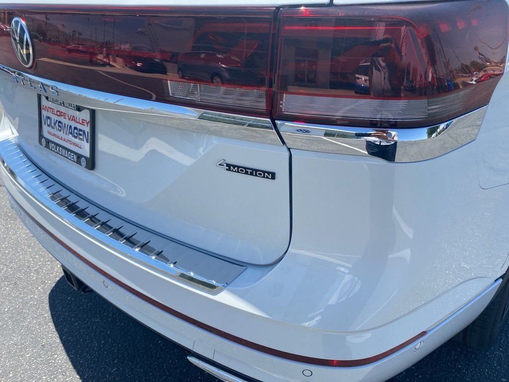New 2025 Volkswagen Atlas SEL Premium R-Line image 12