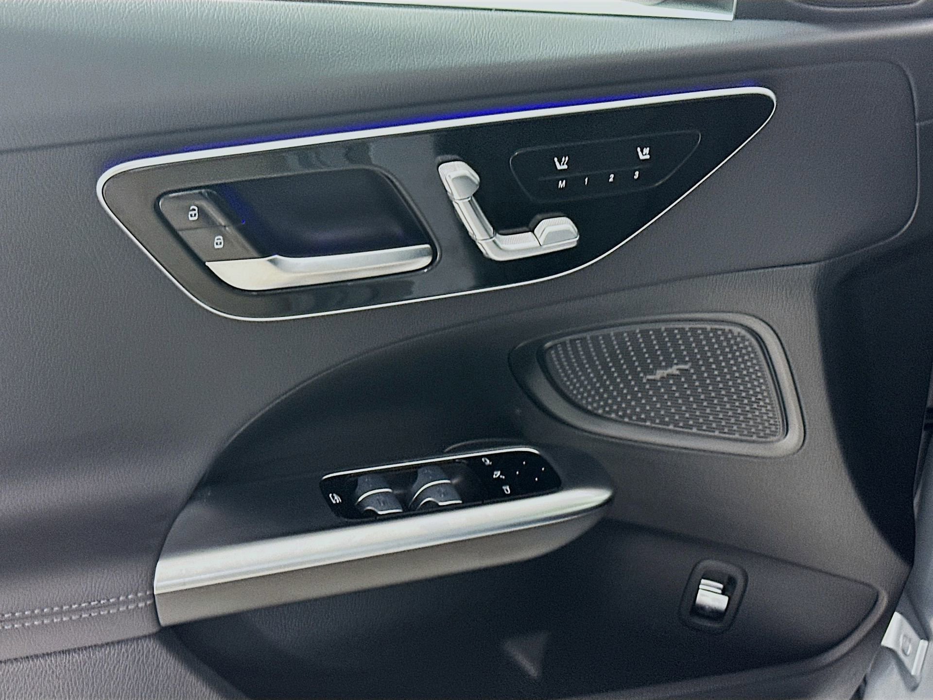 New 2026 Mercedes-Benz C 300 Sedan image 18