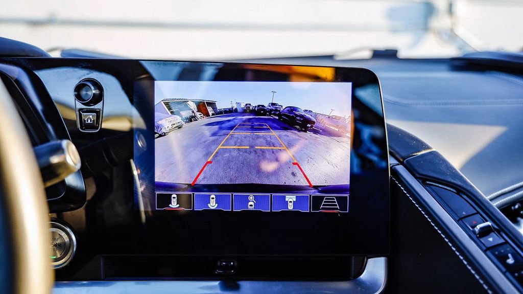 Used 2024 Chevrolet Corvette Stingray Premium Cpe w/ Z51 Performance Package image 25