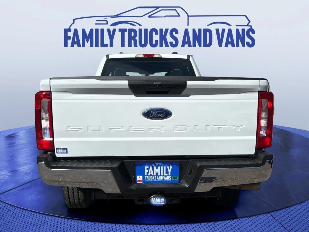 Used 2022 Ford F250 XL w/ Power Equipment Group AWD/4WD image 4