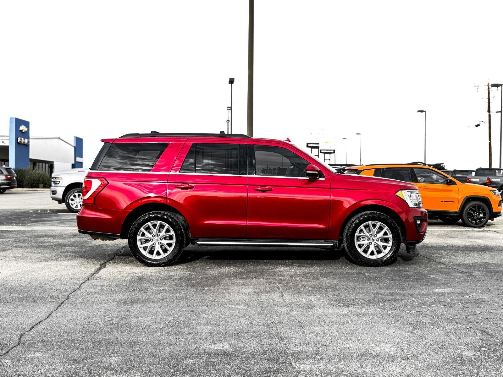 Used 2021 Ford Expedition XLT RWD image 5