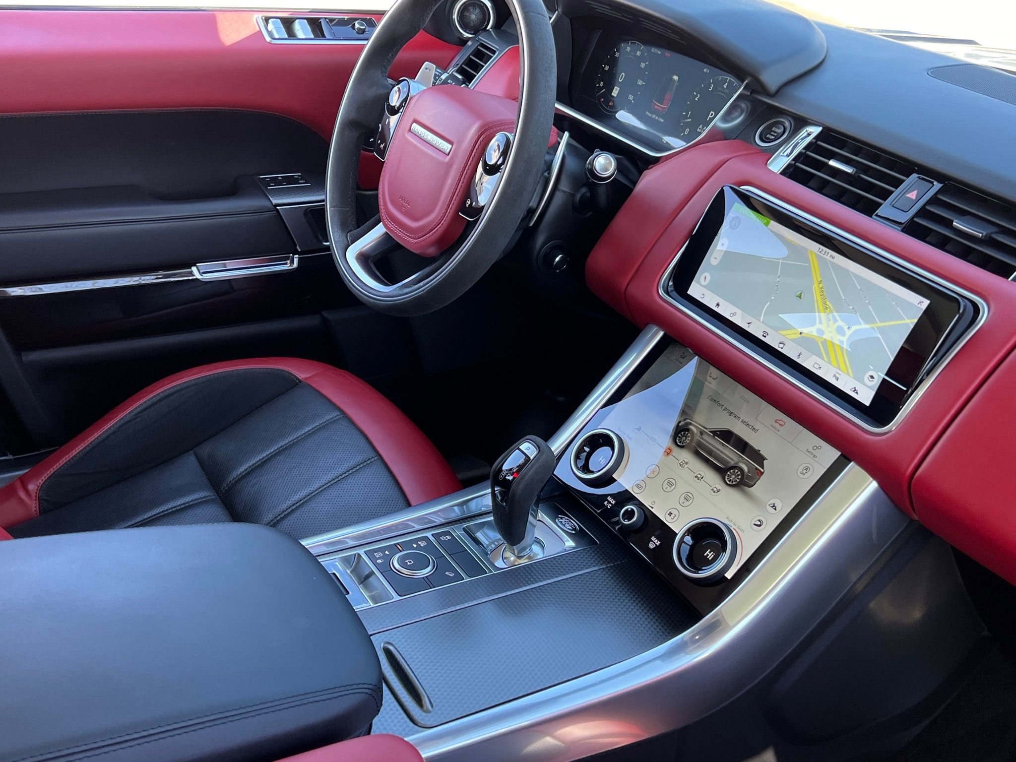 Used 2020 Land Rover Range Rover Sport HST image 15