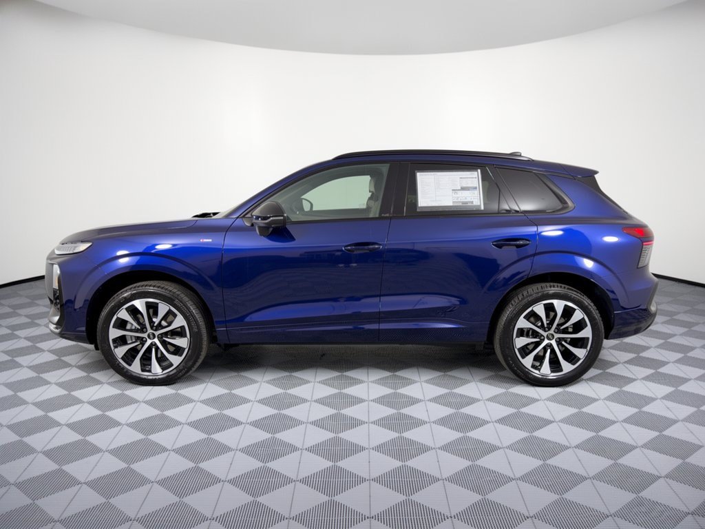 New 2026 Audi Q3 quattro 2.0T AWD/4WD image 2