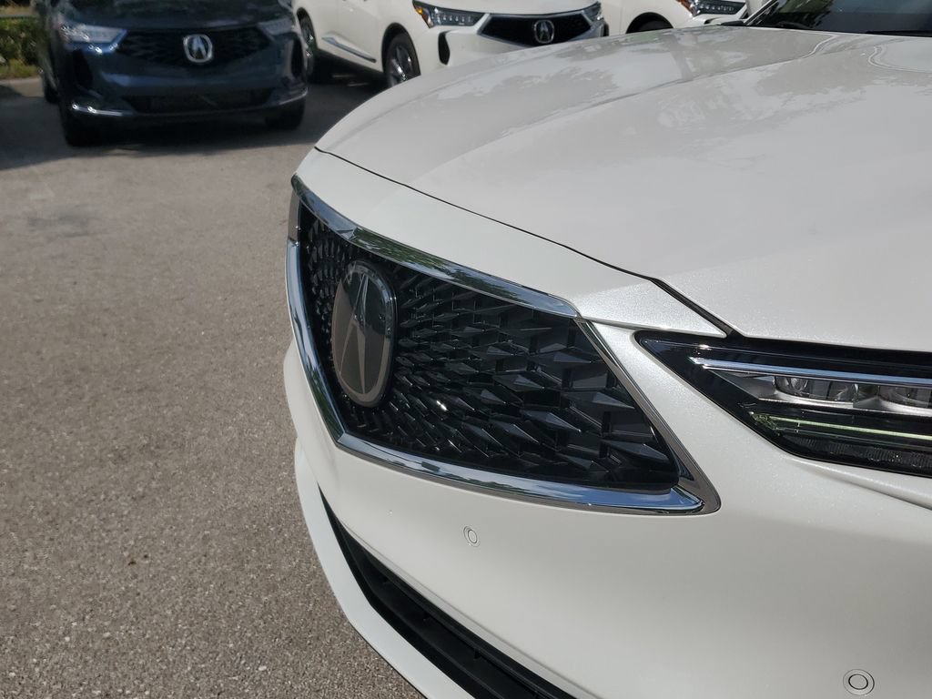 Certified 2023 Acura MDX FWD w/ Technology Package image 11