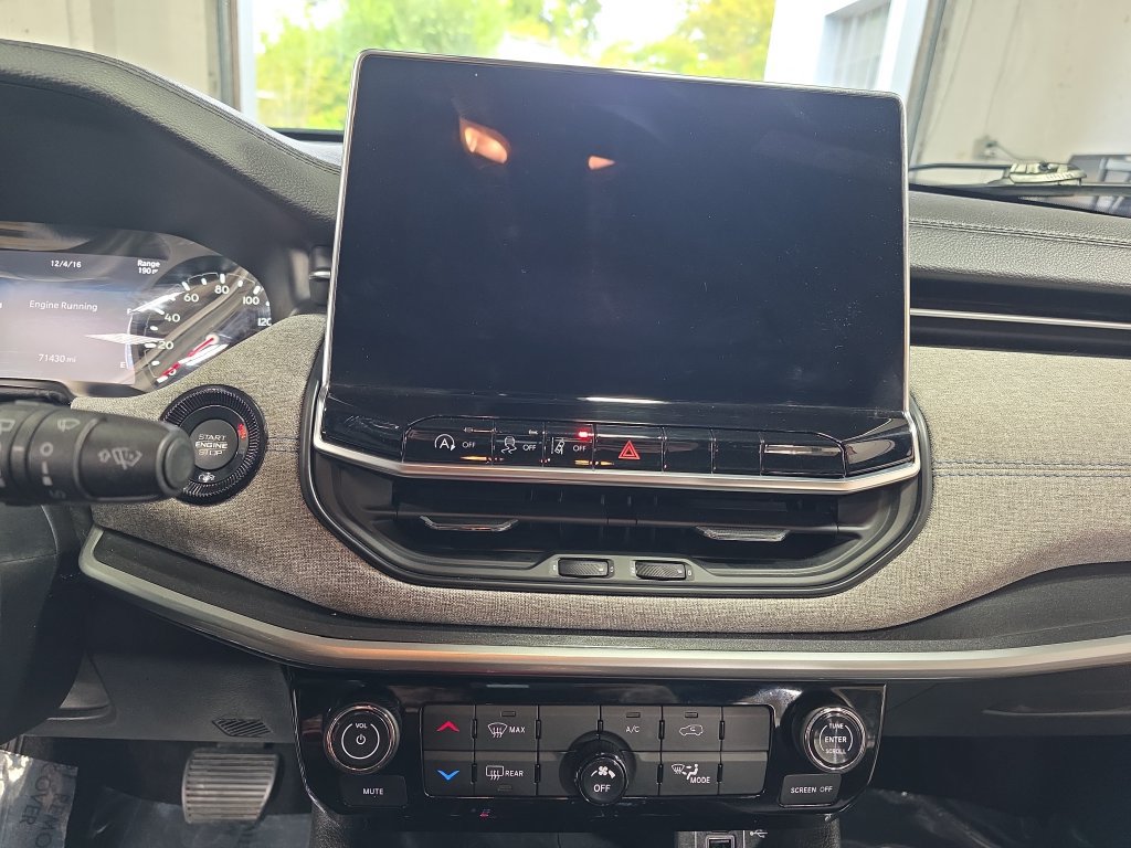 Used 2024 Chevrolet Blazer EV LT AWD/4WD image 19