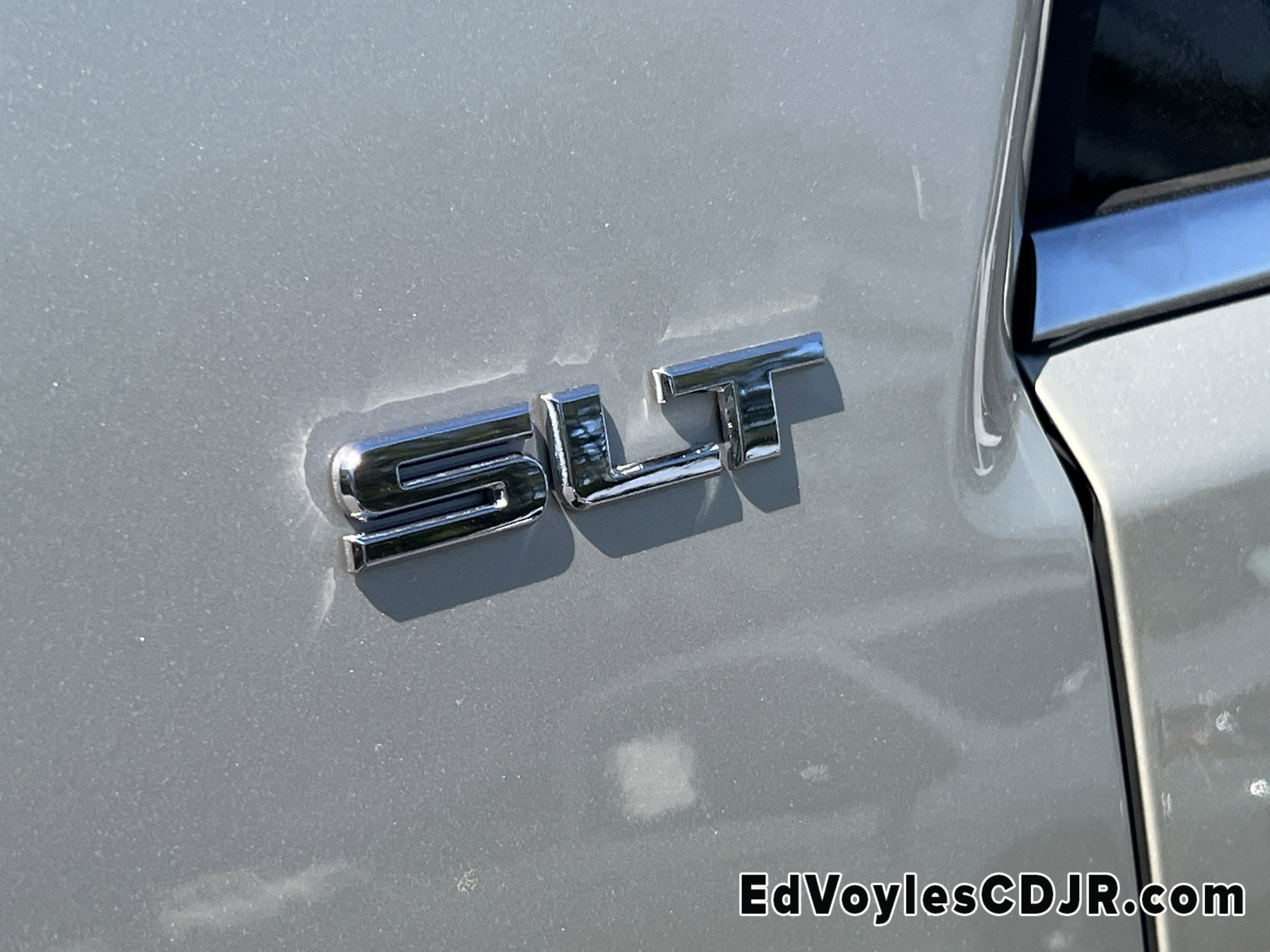 Used 2014 GMC Acadia SLT image 24