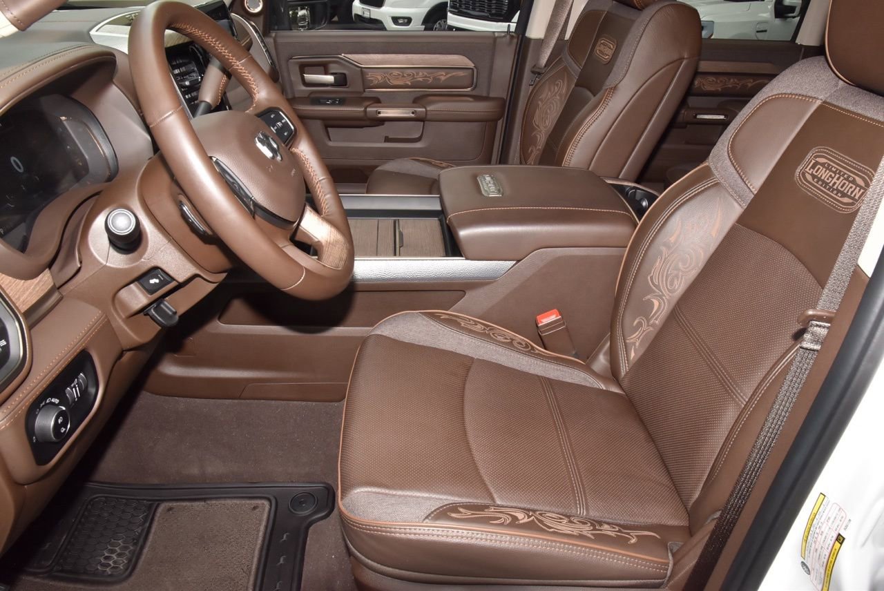 Used 2025 RAM 3500 Longhorn image 13