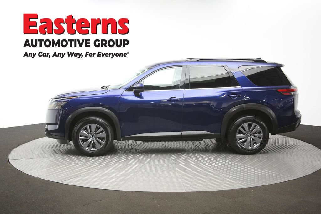 Used 2025 Nissan Pathfinder SV FWD image 59