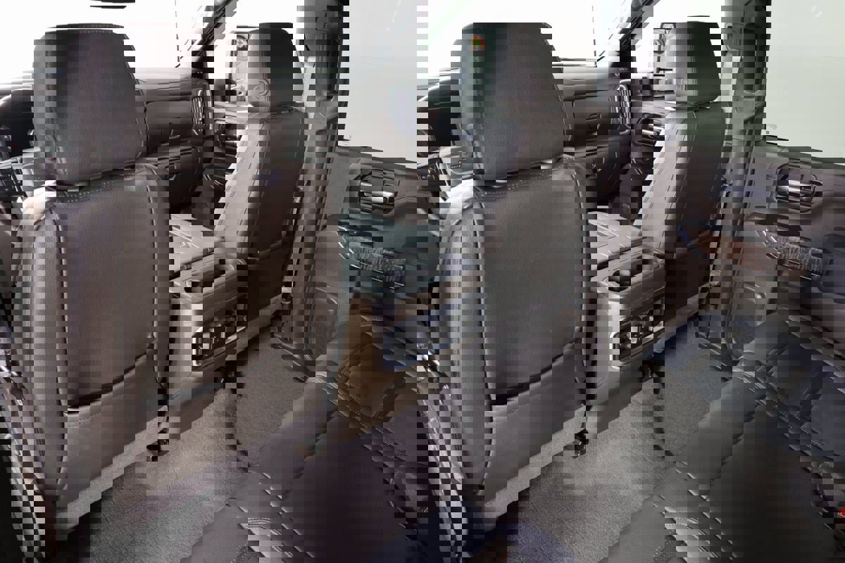 Used 2022 GMC Sierra 3500 Denali image 35