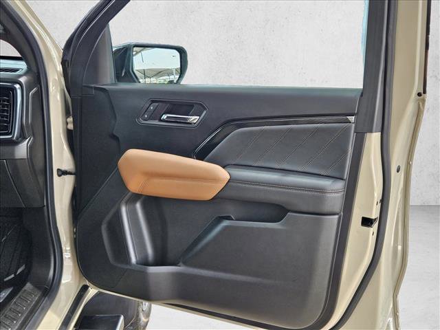 Used 2023 GMC Canyon AT4 w/ AT4 Premium Package AWD/4WD image 10