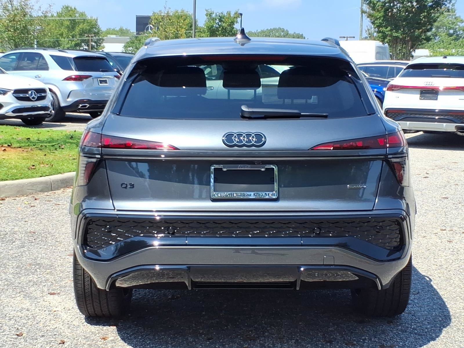 New 2026 Audi Q3 quattro 2.0T AWD/4WD image 9