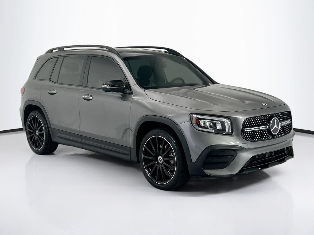 Used 2021 Mercedes-Benz GLB 250 image 3