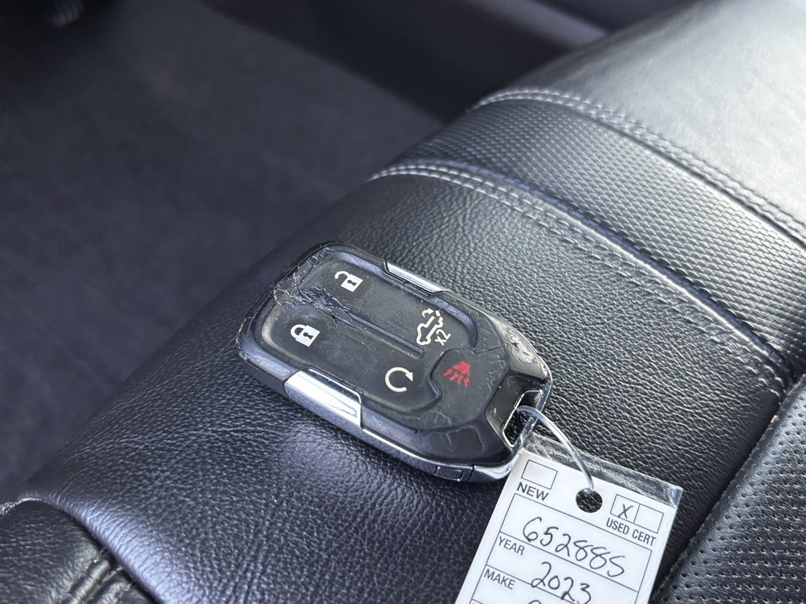 Used 2023 Chevrolet Silverado 2500 High Country w/ Safety Package II image 28