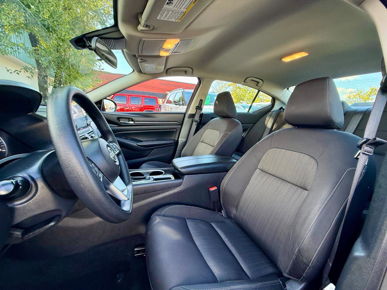 Used 2024 Nissan Altima 2.5 SV image 15