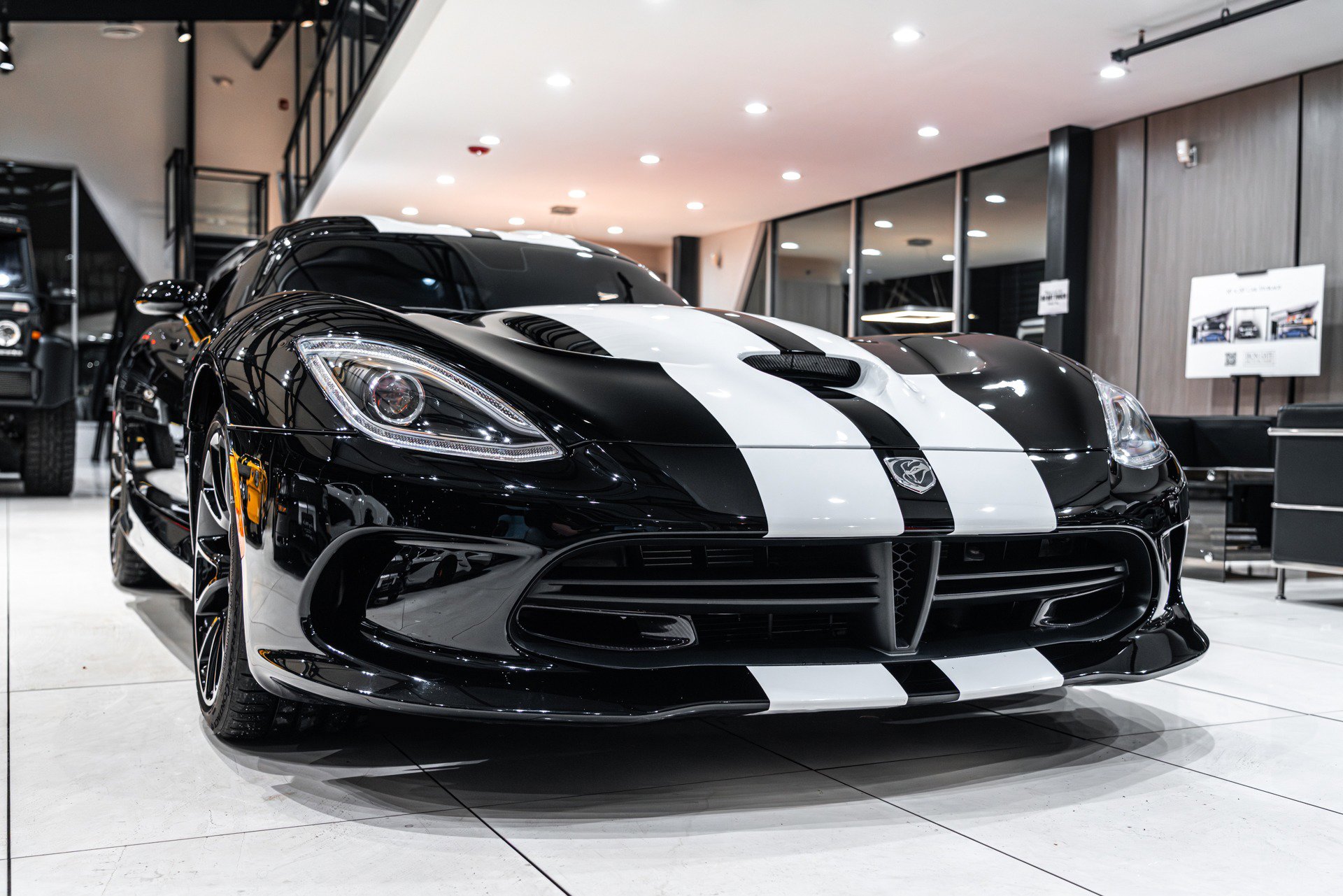 Used 2014 SRT Viper GTS w/ GTS Laguna Interior Package image 46