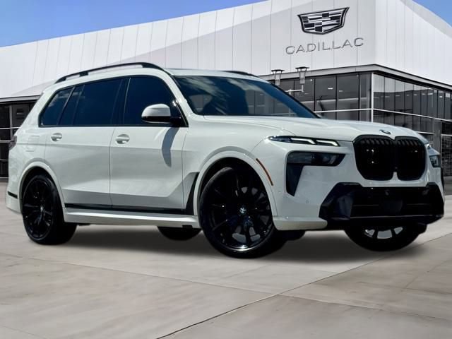 Used 2024 BMW X7 xDrive40i w/ Executive Package image 2