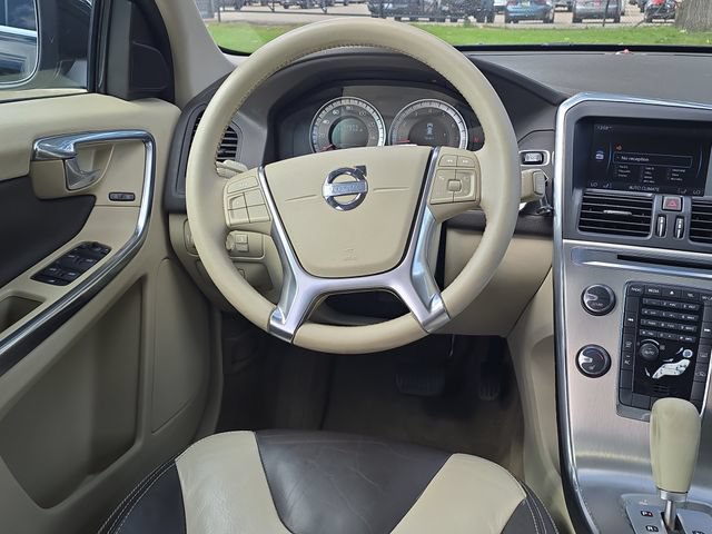 Used 2012 Volvo XC60 T6 R-Design AWD/4WD image 25