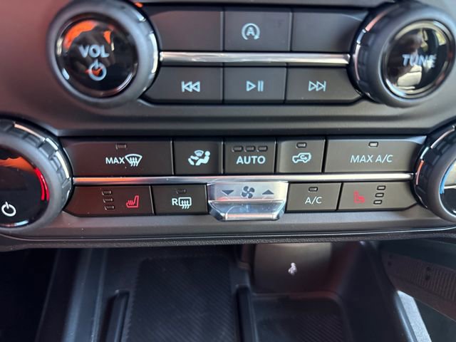 New 2025 Ford Bronco Big Bend w/ Black Diamond Package AWD/4WD image 26