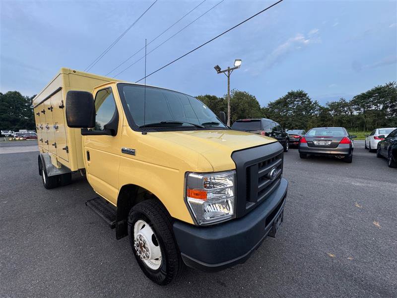 Used 2019 Ford E-450 and Econoline 450 Super Duty w/ Power Windows & Locks Group image 19
