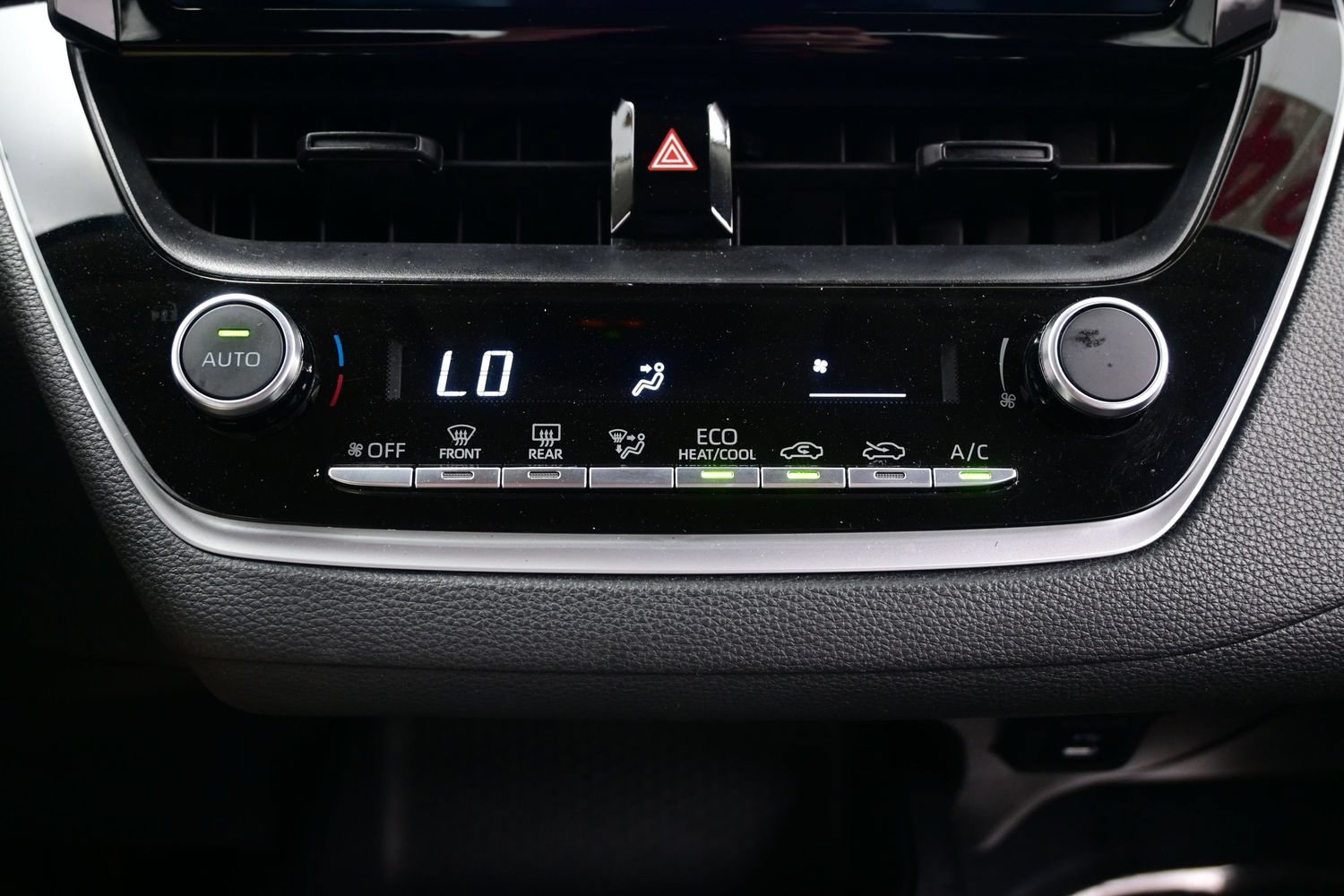 Used 2024 Toyota Corolla LE FWD image 19