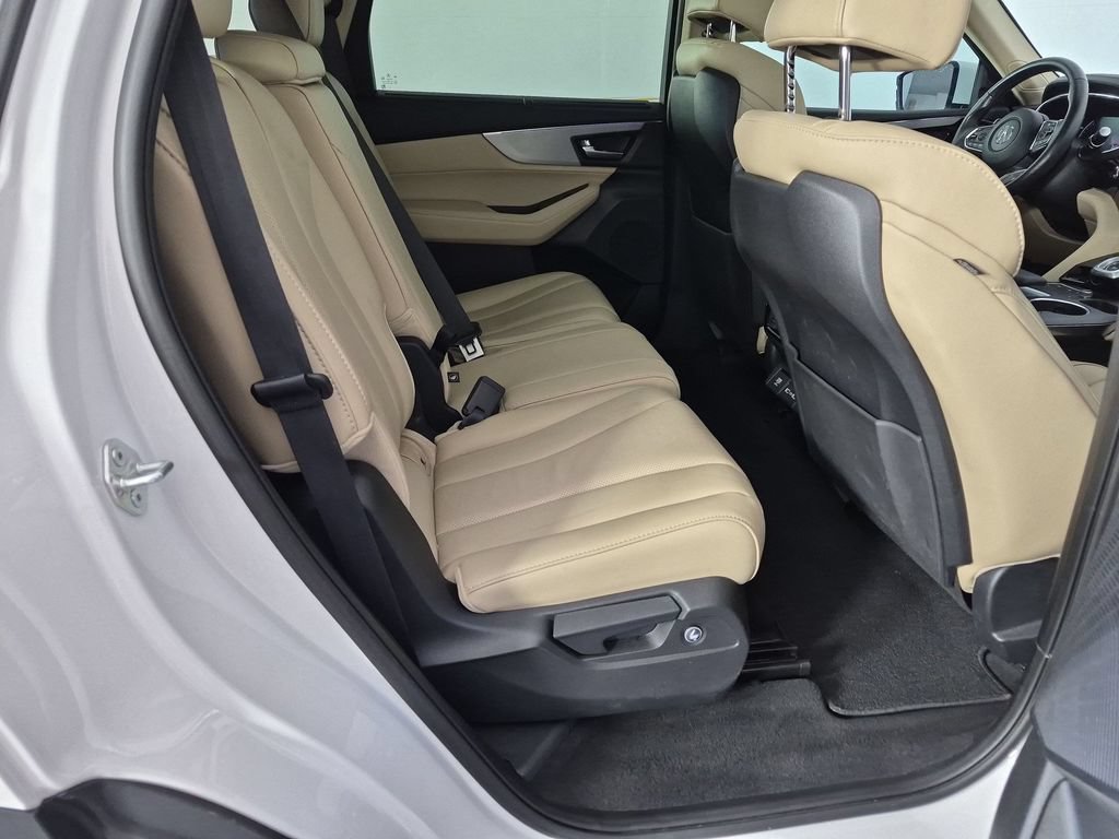 Used 2024 Acura MDX w/ Technology Package FWD image 36