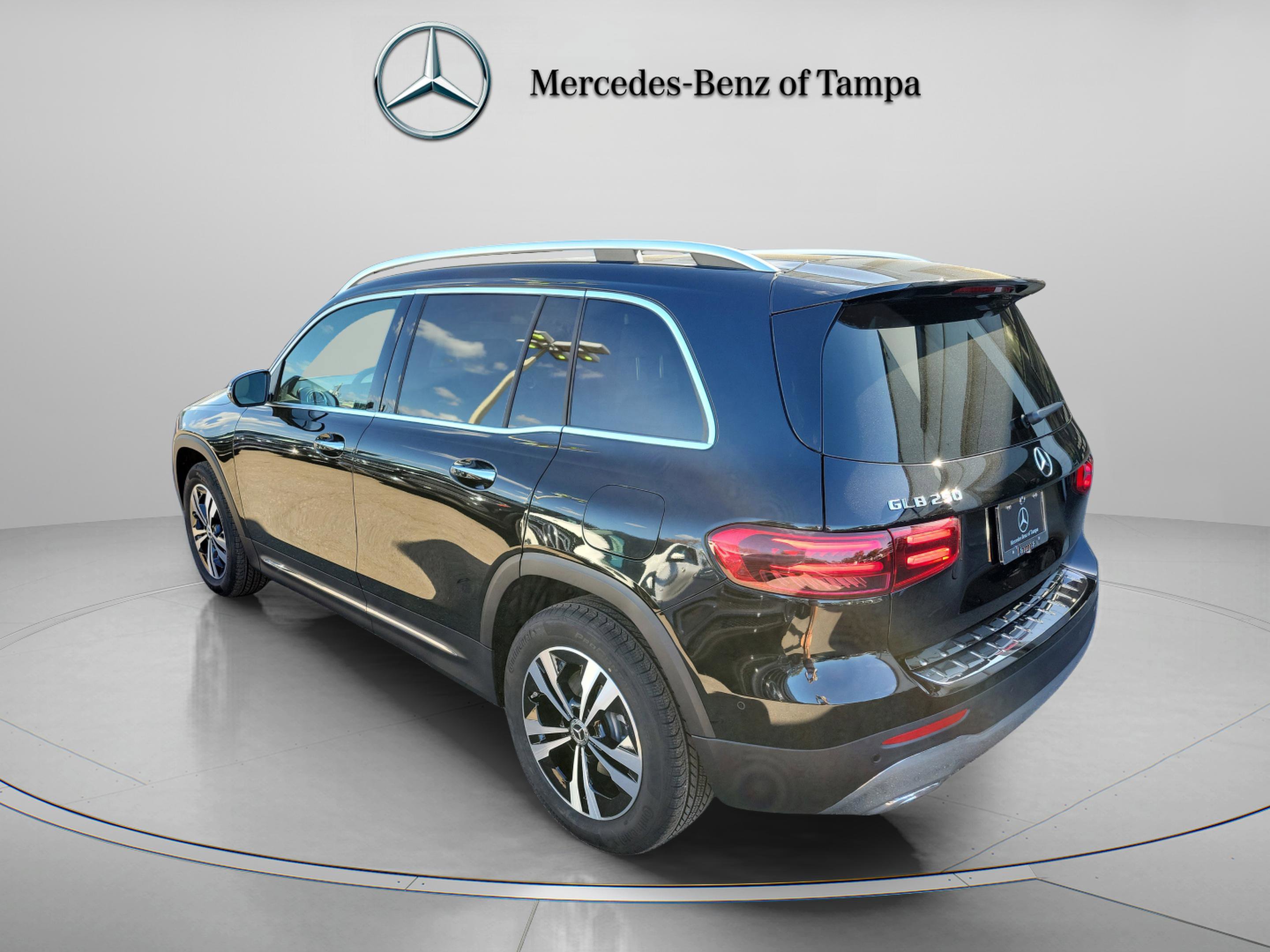 Certified 2026 Mercedes-Benz GLB 250 GLB 250 image 3