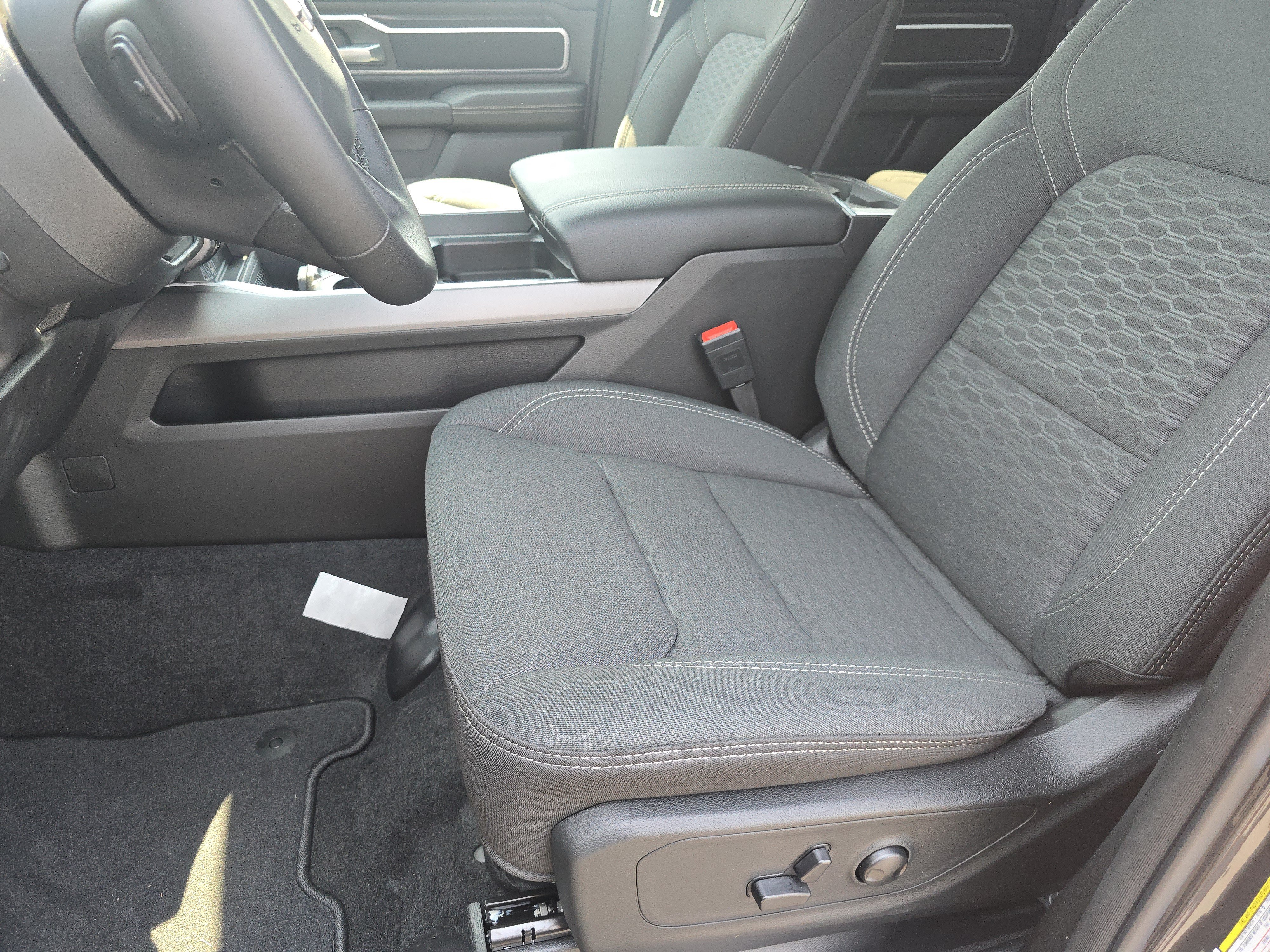 New 2025 RAM 1500 Big Horn AWD/4WD image 26