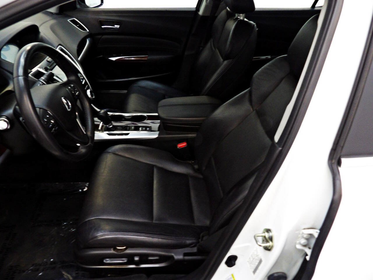 Used 2016 Acura TLX w/ Technology Package FWD image 8