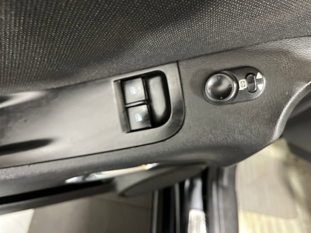 Used 2010 Chevrolet Camaro LT image 10