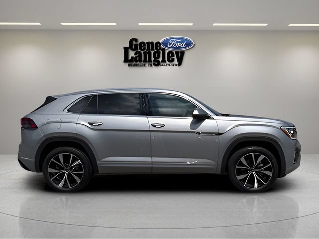 Used 2024 Volkswagen Atlas Cross Sport SEL Premium R-Line AWD/4WD image 9