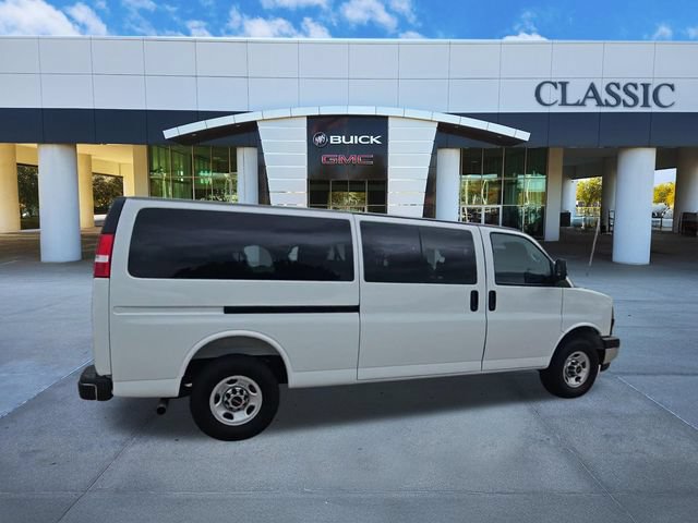 Used 2025 GMC Savana 3500 LT w/ LT Preferred Equipment Group RWD image 8
