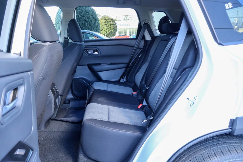 New 2026 Nissan Rogue SV image 8