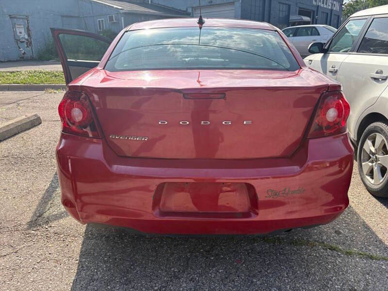 Used 2012 Dodge Avenger SXT image 5