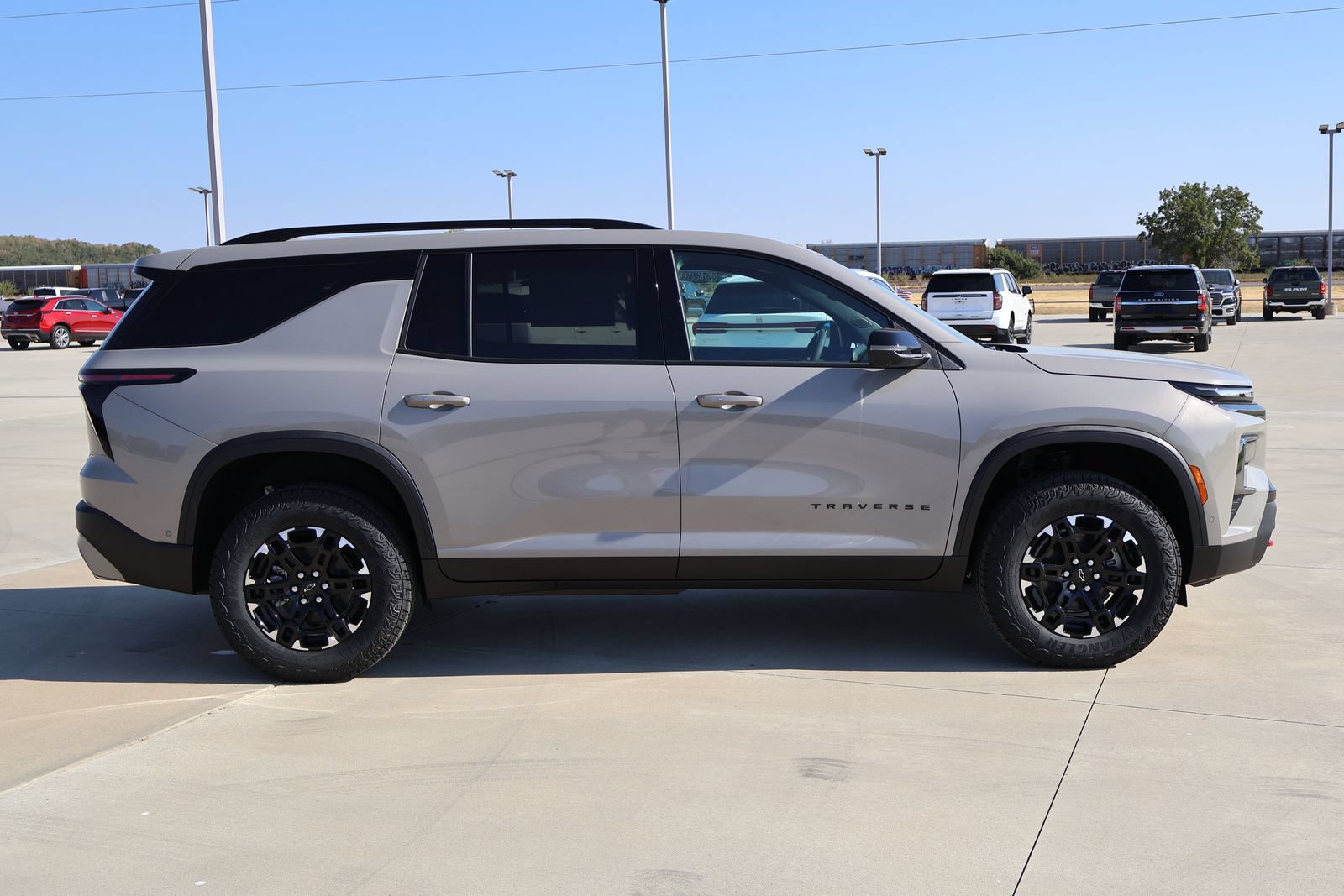 New 2027 Chevrolet Traverse Z71 w/ Enhanced Driving Package AWD/4WD image 3