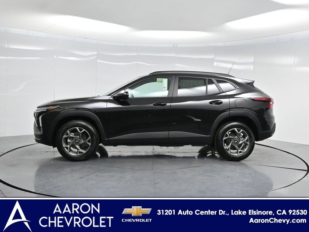 New 2026 Chevrolet Trax LT w/ Sunroof Package FWD image 45