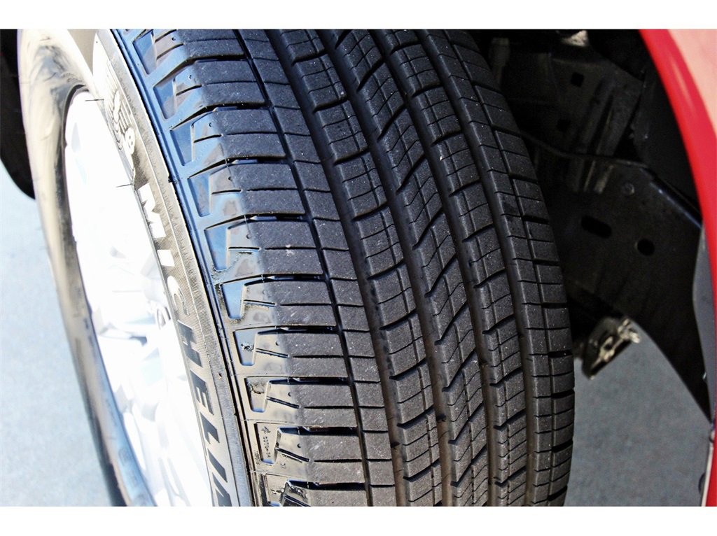 Certified 2024 Nissan Frontier SV w/ SV Convenience Package image 30