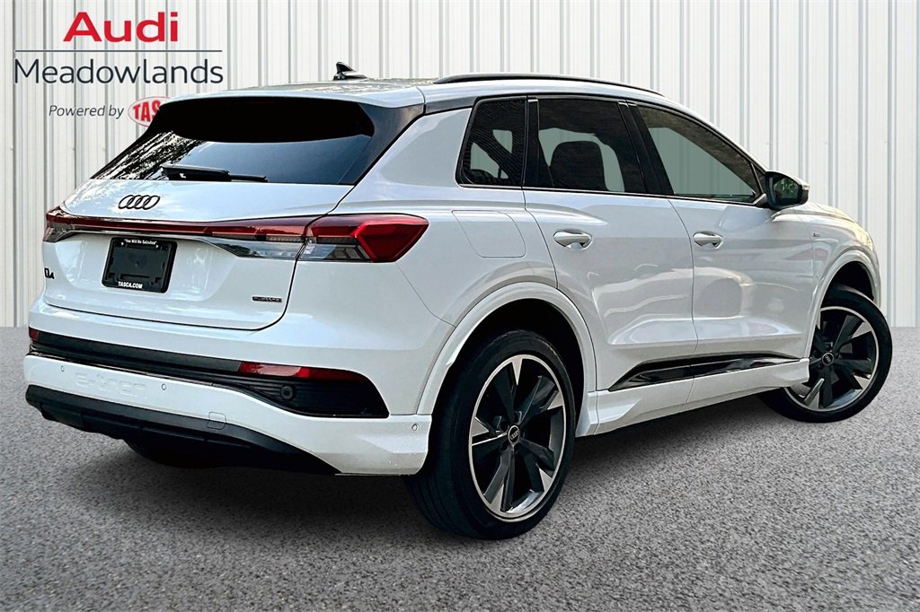 Used 2024 Audi Q4 e-tron Premium Plus image 6