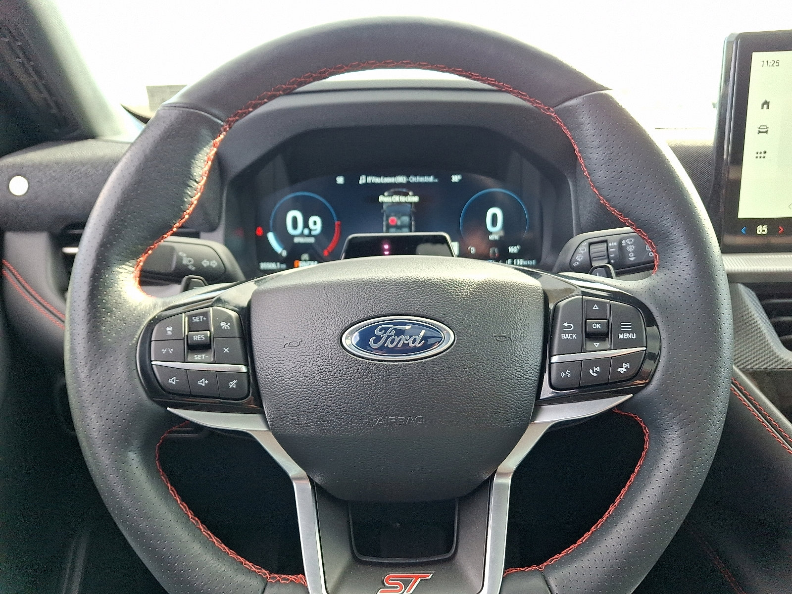 Used 2025 Ford Explorer ST image 20