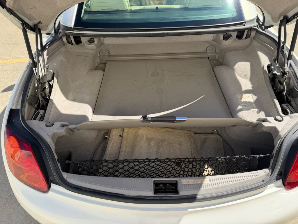 Used 2004 Lexus SC 430 Convertible w/ Preferred Accessory Pkg RWD image 33