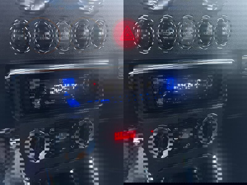 Used 2002 Audi TT 1.8T image 34