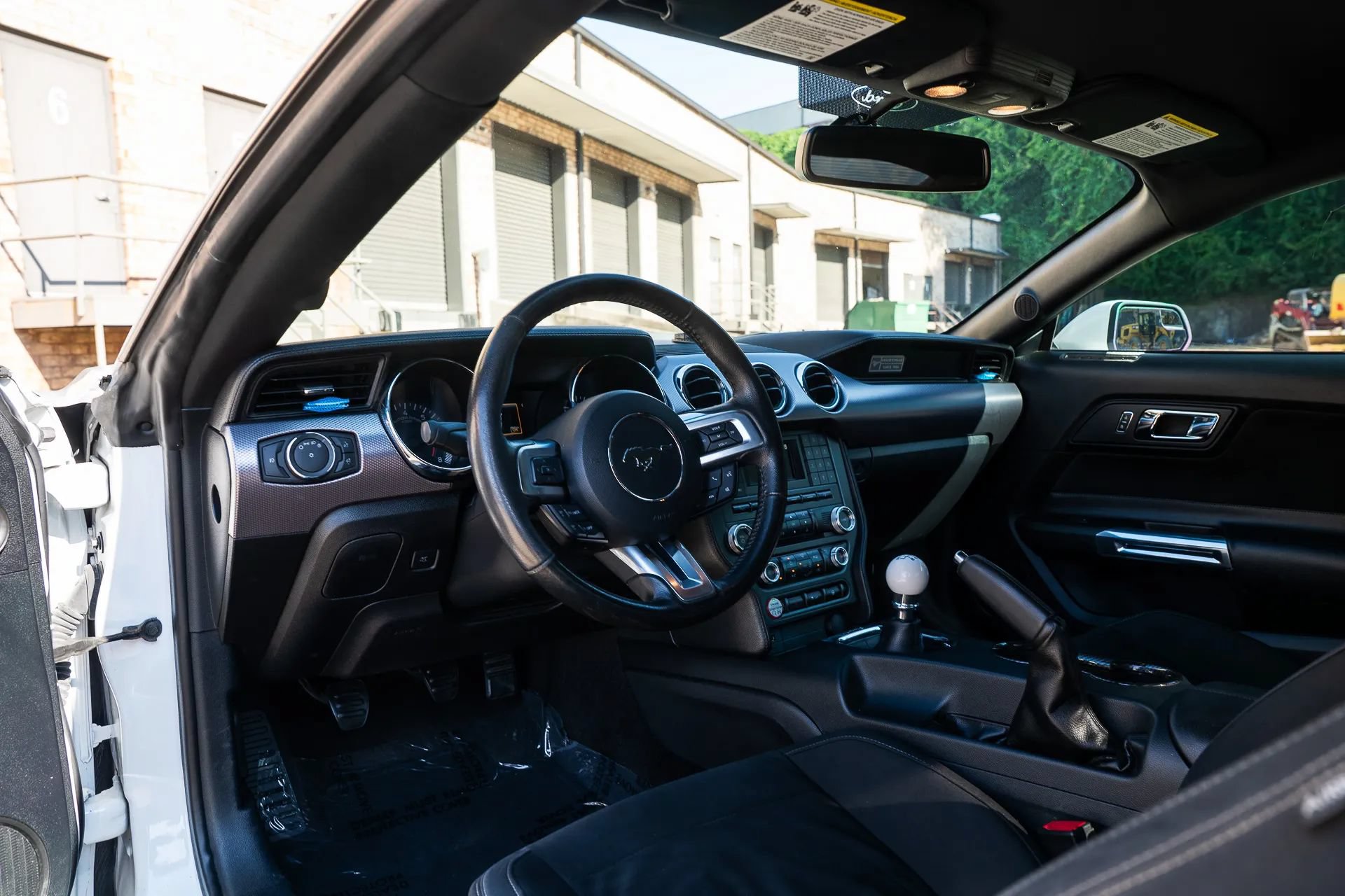 Used 2015 Ford Mustang GT RWD image 19