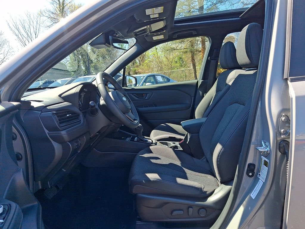 Used 2025 Subaru Forester Premium image 13