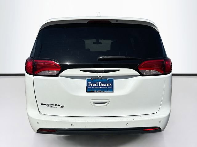 Used 2018 Chrysler Pacifica Touring Plus w/ S Appearance Package FWD image 6