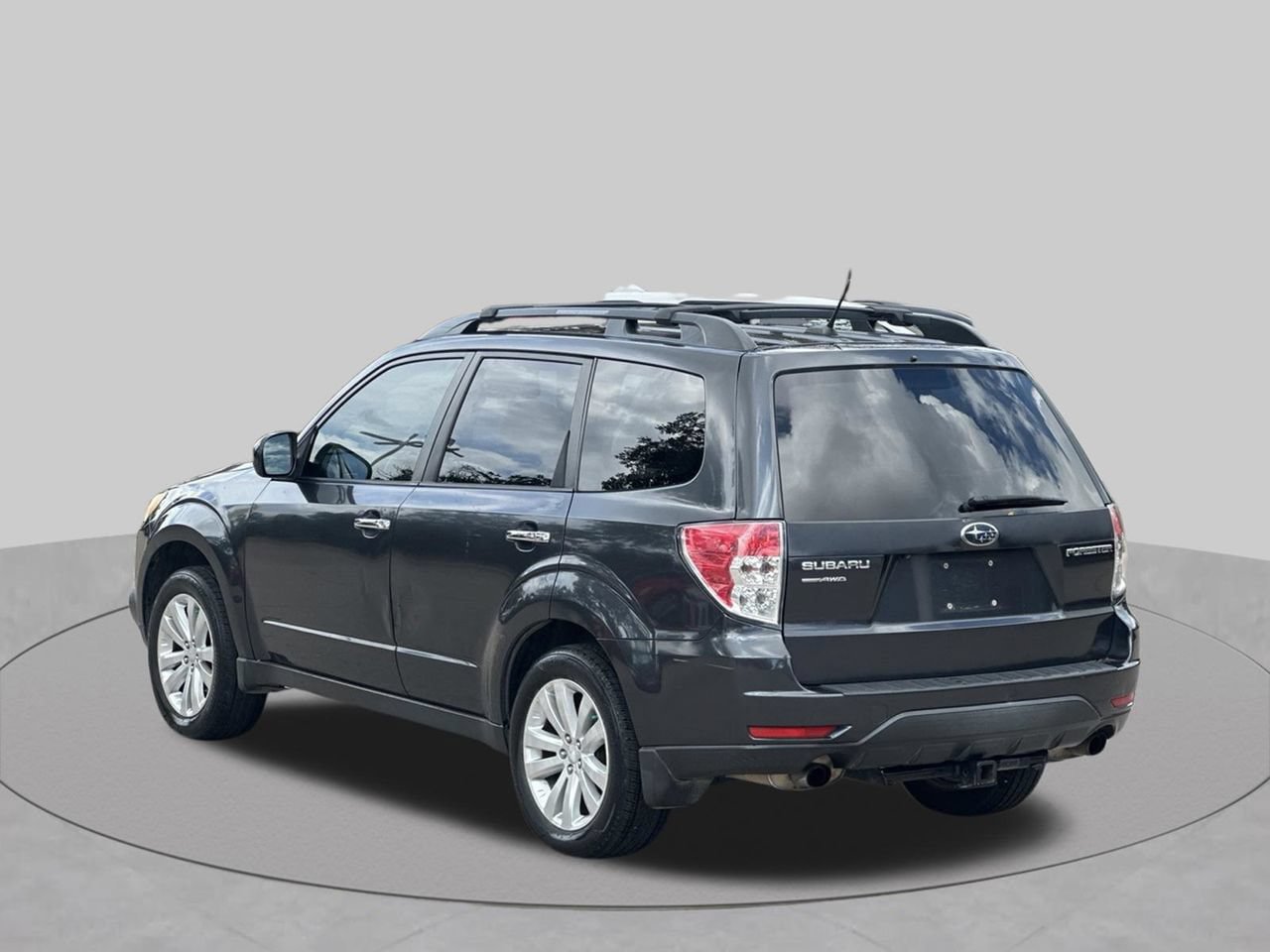 Used 2012 Subaru Forester 2.5X Limited AWD/4WD image 3